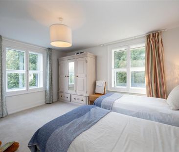 4 bedroom detached house to rent - Photo 5