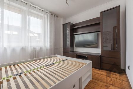 Dwupokojowe mieszkanie w Centrum Jaworzna do wynajęcia | Spacer 3D - Фото 4
