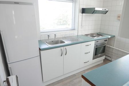 2 bedroom maisonette to rent - Photo 4