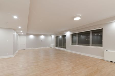 4555 Bonavista Avenue - Photo 3