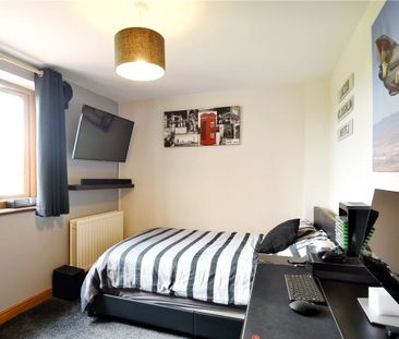 Available late November, Swaleside Grange is beautifully presented ... - Photo 3