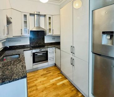 2 bedroom flat to rent - Photo 6