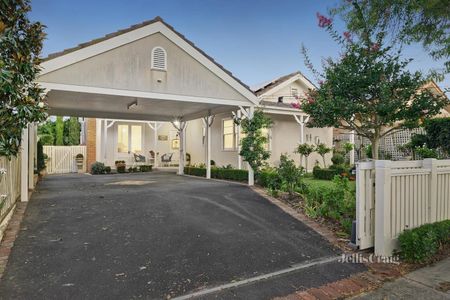 34 Smith Street, Hampton - Photo 3