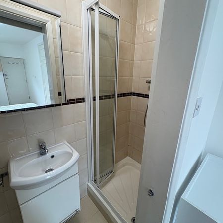 Studio Flat, Hendon, NW4 - Photo 3