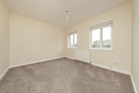 4 bedroom terraced house to rent - Photo 2