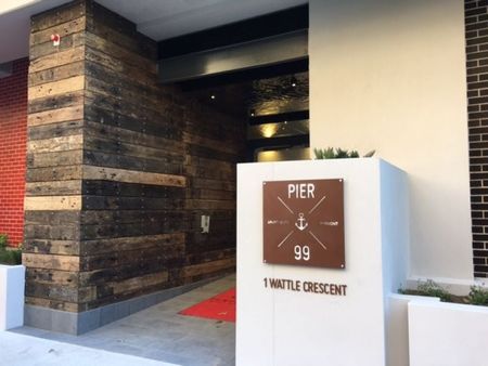 One Bedroom Plus Study With Built-in Wardrobes (unfurnished) - Photo 2