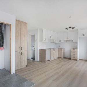 3 et demi neuf dans une copropriété - Photo 2