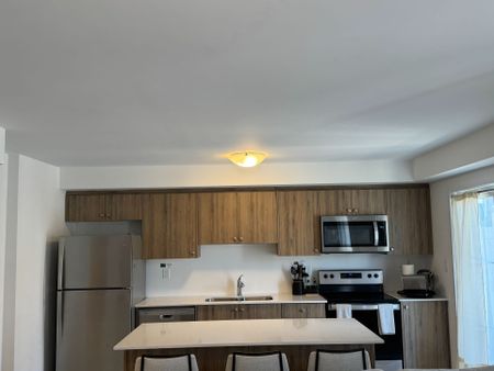 For Lease - 36 Silo Mews N/A, Barrie, Ontario - Photo 3