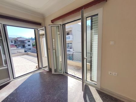 Διαμέρισμα για ενοικίαση Αγίου Χριστοφόρου (Αγρίνιο) - Φωτογραφία 2