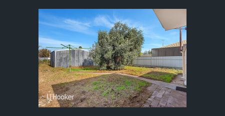 Charming Villa in Central Woodville Location - Photo 3