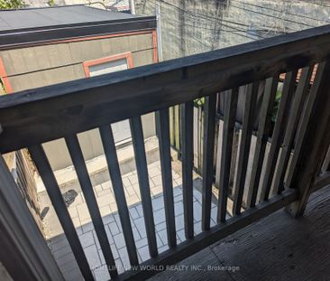 For Lease - 2218 Dundas Street Unit# 2B, Toronto, Ontario - Photo 2