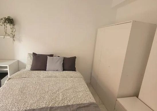 Carrer de Sant Lluís Bertran, Torrent, Valencian Community 46900