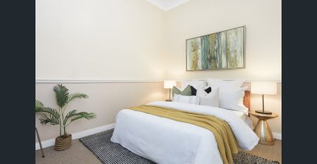 Charming Sydenham Home with Rear Lane Access - Photo 2