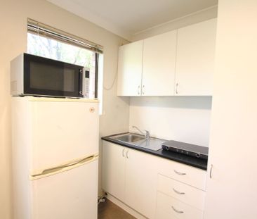 Studio in Excellent Position - Photo 2