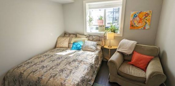 Pet friendly suite in White Rock near the beach, available Apr 1! - Photo 2