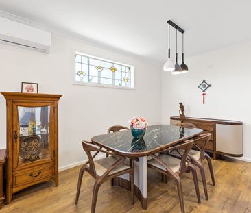 The Ultimate Family Package! - Photo 4