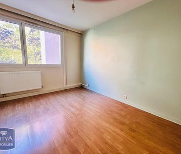 Location Appartement 4 pièces 80m² VAIRES SUR MARNE 77360 - Photo 2
