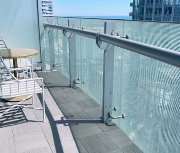 For Lease - 12 York Street Unit# 5204, Toronto, Ontario - Photo 3