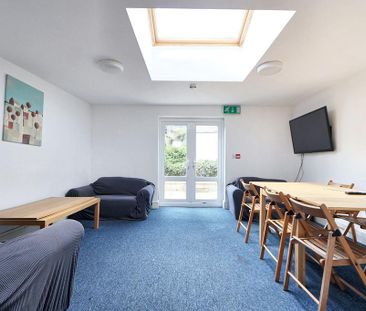 6 bedroom terraced house to rent - Photo 1