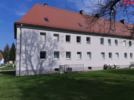 Wohnen im Grünen ohne Kompromisse - beste Infrastruktur inklusive! Gemütliche 2,5-Zimmerwohnung mit cleverer Raumaufteilung ab Sommer verfügbar! - Photo 4