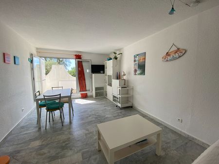 Location Appartement 3 pièces 56m² LA GRANDE MOTTE 34280 - Photo 3