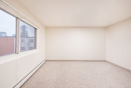 Centerpoint - Photo 3