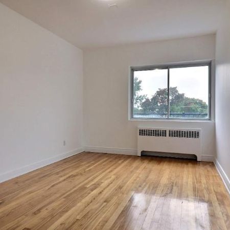 2 CH - 1 SDB - Montréal - $1,350 /mo - Photo 3
