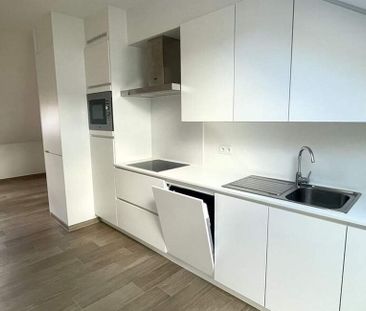 Appartement te huur in Antwerpen voor € 960 met 2 slaapkamers - Photo 3