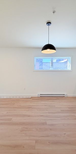 4 1/2 + Flambant Neuf à Saint-Sauveur - Photo 1