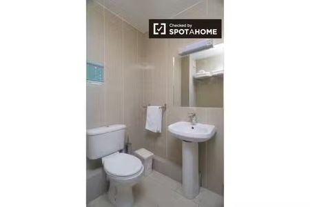 Modern 2-bedroom apartment for rent in Grand Canal Dock - Photo 3