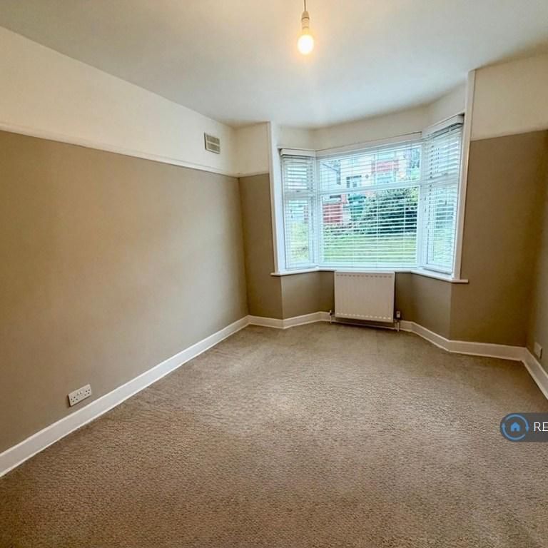 2 bedroom bungalow to rent - Photo 1