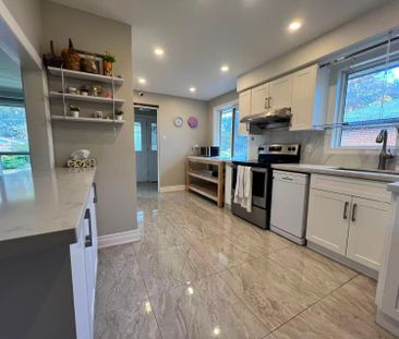 For Lease - 15 Summerglade (Main) Drive, Toronto, Ontario - Photo 3