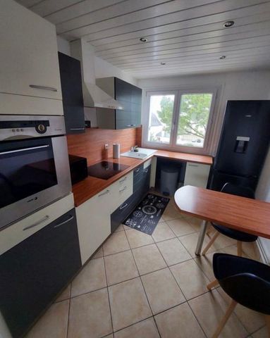 Location Appartement 4 pièces 81m² LORIENT 56100 - Photo 4