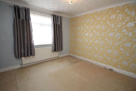 3 bedroom bungalow to rent - Photo 2