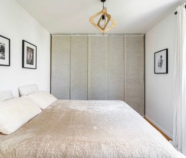 Location Appartement 3 pièces 72m² MARSEILLE 9ème - Photo 4