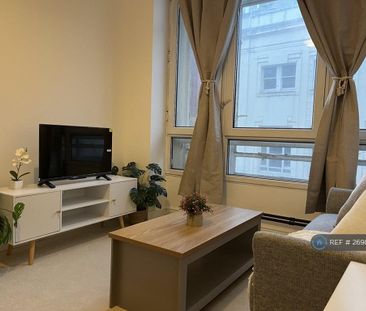 2 bedroom flat to rent - Photo 3