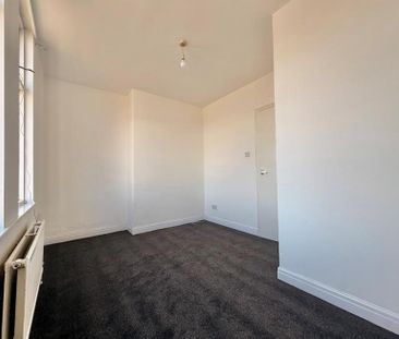 1 Bedroom Apartment To Let - Photo 3