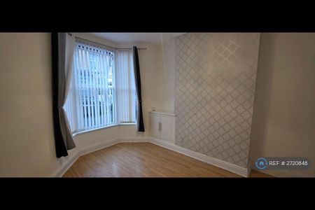 3 bedroom terraced house to rent - Photo 3