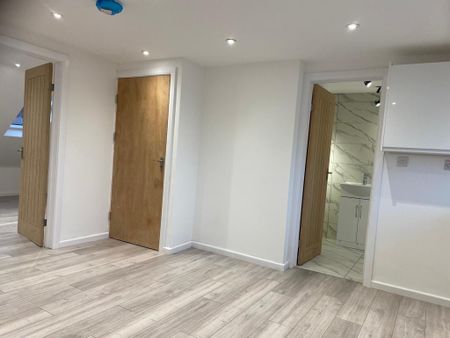 1 bedroom flat to rent - Photo 2