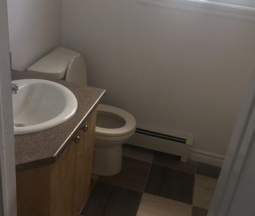 APPARTEMENT 4 ½ À LOUER - Photo 2