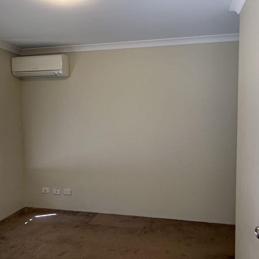 Walk to Curtin University - Photo 1