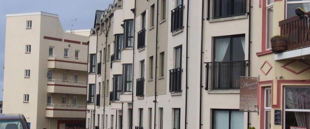 SHORT TERM, 14 The Counties, Portrush, BT56 8QA - Photo 1