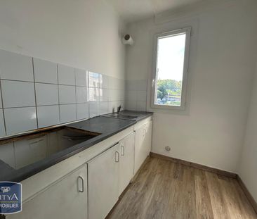 Location Appartement 3 pièces 46m² CARPENTRAS 84200 - Photo 2