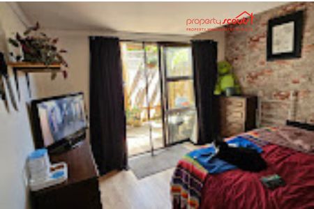 3 Bedroom Waikanae home- great location, spa, pets! - Photo 5