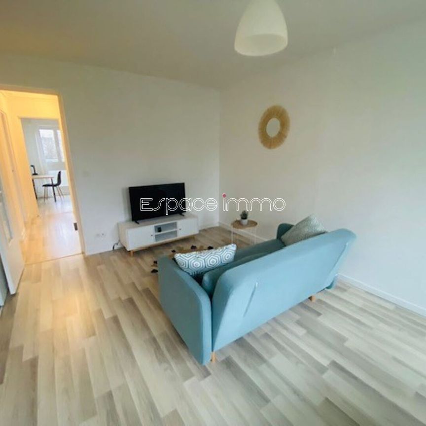 Location Appartement 4 pièces 67m² MONT ST AIGNAN 76130 - Photo 1