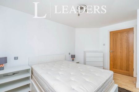 1 bedroom apartment to rent Brecon House, The Canalside, Portsmouth, PO1 - Photo 5