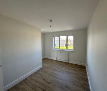 4 bedroom detached house to rent - Photo 5