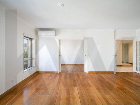 Apartamento T4 em Lisboa - Photo 2