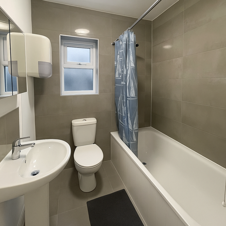 1 bedroom in a house share to rent - Photo 3