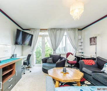 2 bed Flat in Marlborough Court Croydon Road, Westerham, TN16 1EU - Photo 3